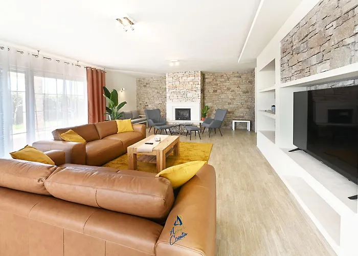 Maria By Awaytocroatia